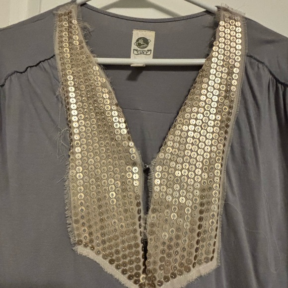 Anthropoligie- “tiny” embroidered t-shirt - Picture 2 of 4